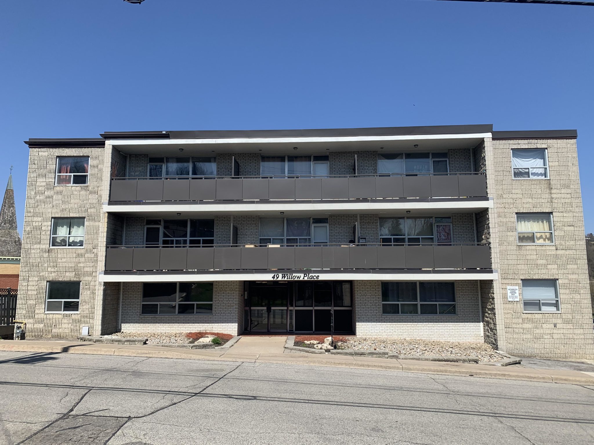 49 Willow St. Whitehall Apartments