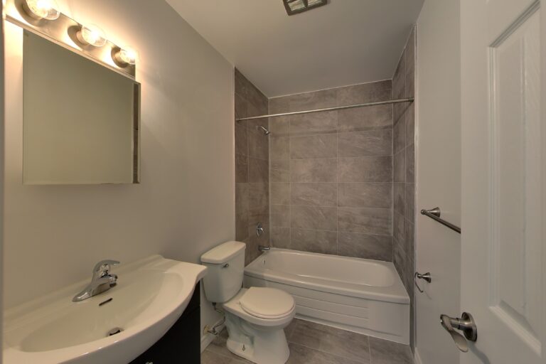 1 357 Murray Street 8 min 768x512