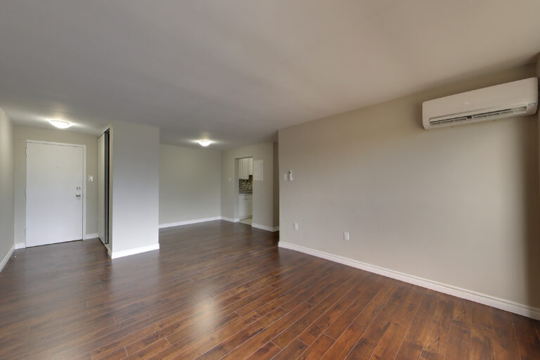 13 Lansdowne Avenue North 11 768x512