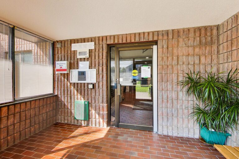 152 Thorold Road DeanHoltzPhotography 19 768x512