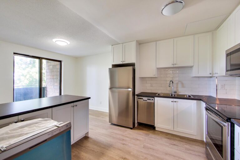 152 Thorold Road DeanHoltzPhotography 26 768x512