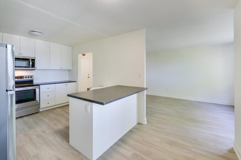 152 Thorold Road DeanHoltzPhotography 28 768x512