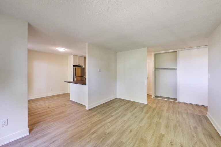 152 Thorold Road DeanHoltzPhotography 32 768x512