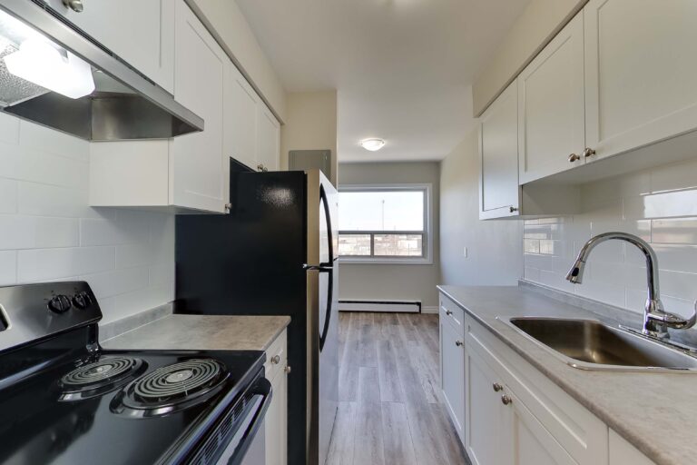 21 Stirling Avenue South DeanHoltzPhotography 13 768x512