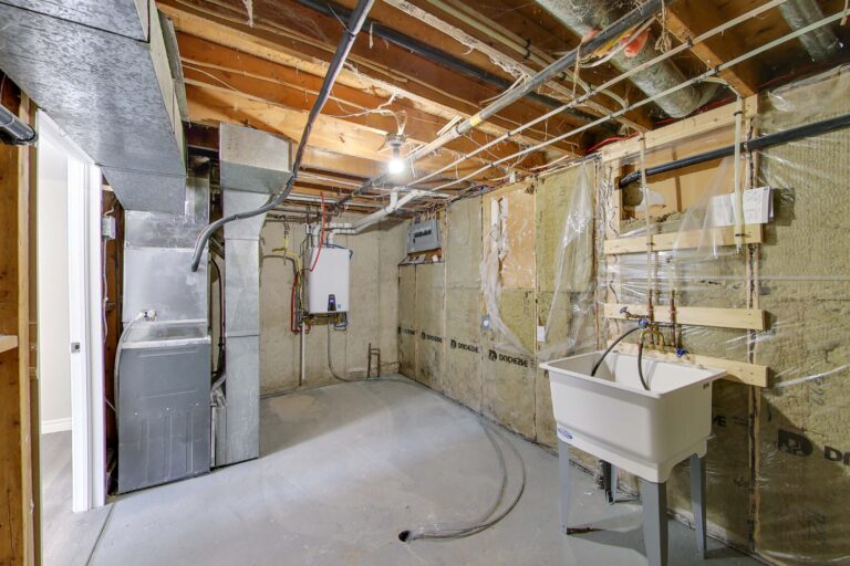 24 695 Wallace Street DeanHoltzPhotography 18 768x512