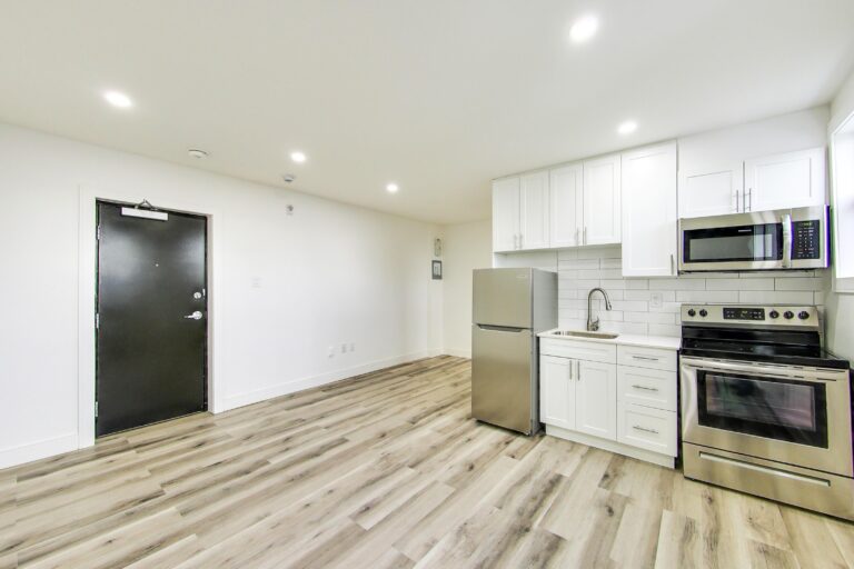 444 Park Street West DeanHoltzPhotography 14 768x512
