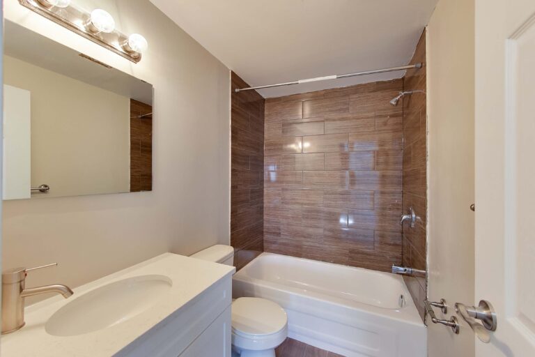 5D 351 Murray Drive DeanHoltzPhotography 15 768x512