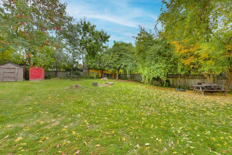 61 Ballantyne Avenue DeanHoltzPhotography 5 768x512